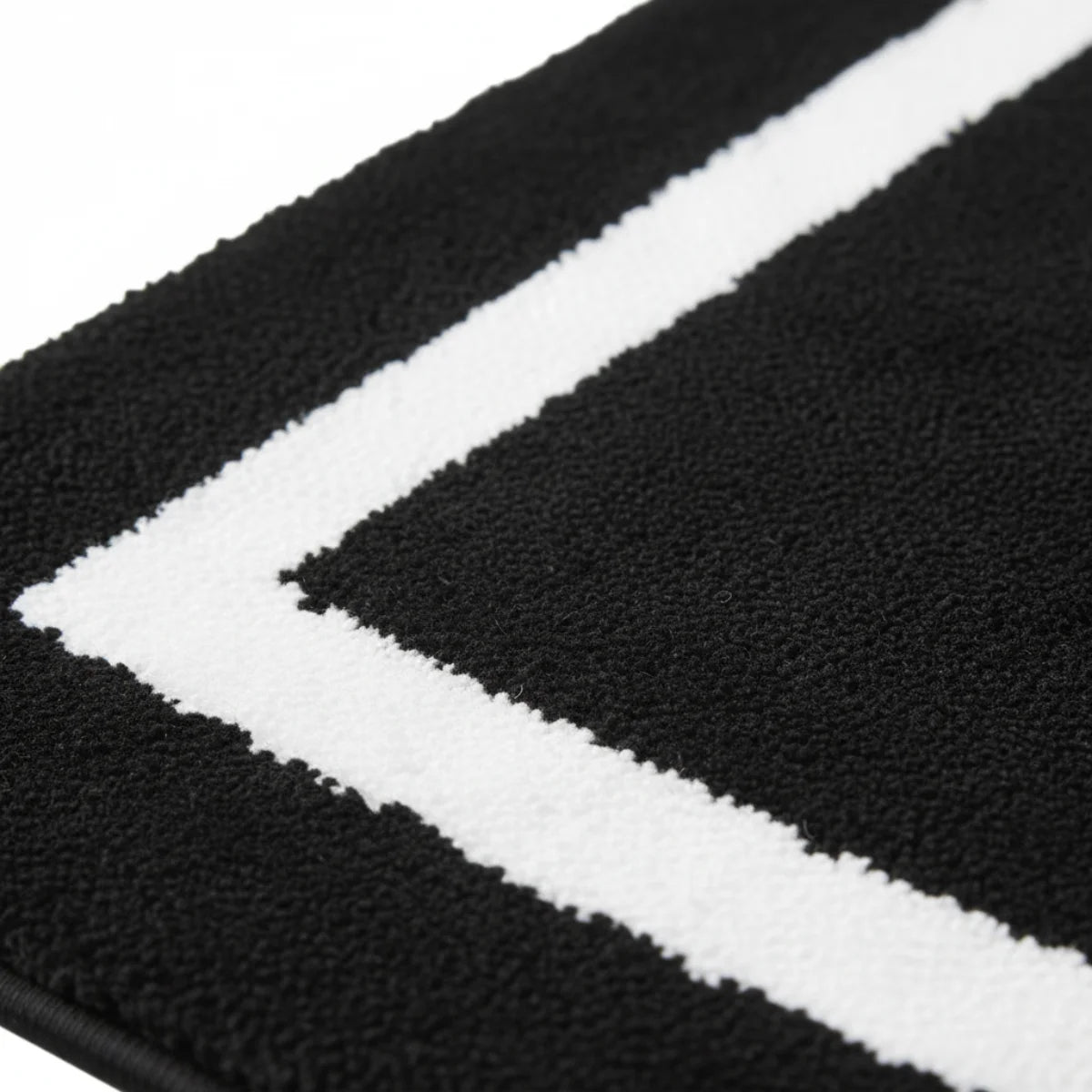 Tapis De Bain Design Noir Et Blanc